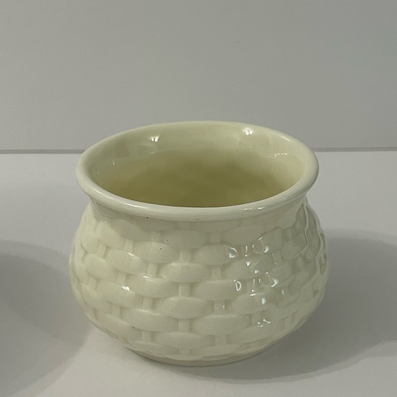 1998 Geo Z. Lefton Basket Weave Cream Trinket Dishes or Flower Pots - Picture 3 of 9